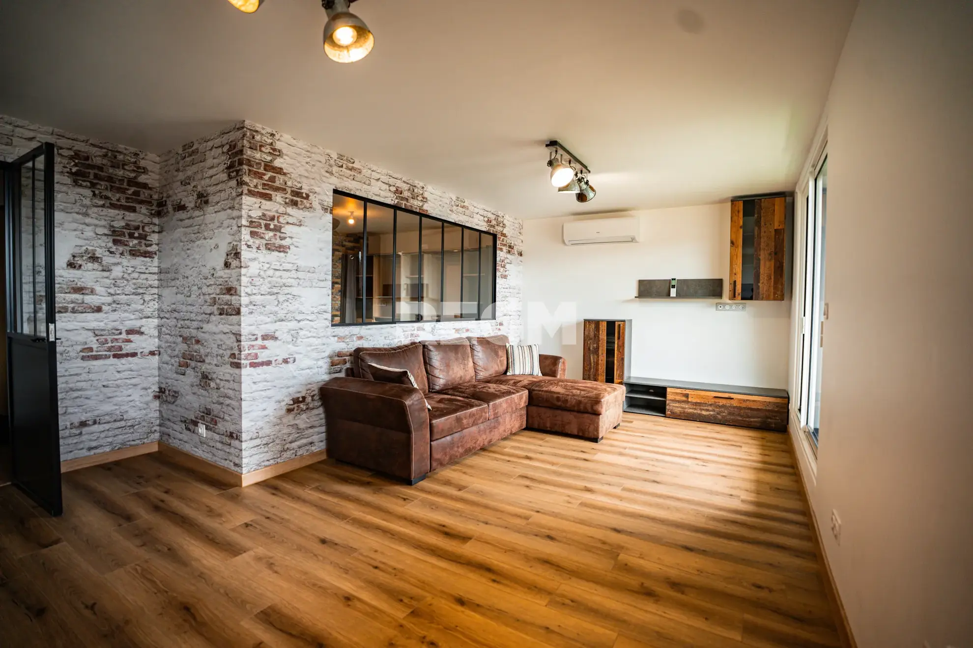 Appartement T1 Bis rénové avec balcon et garage à Clermont-Ferrand, secteur La Glacière 