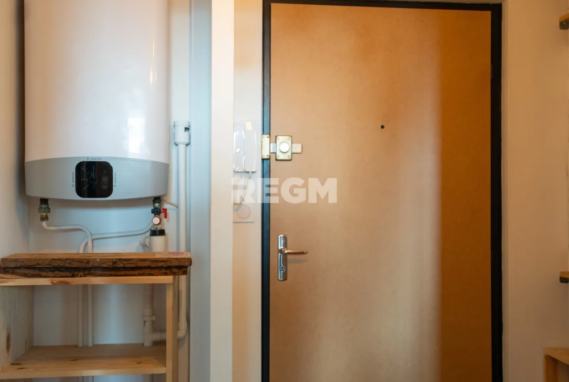 Appartement T1 Bis rénové avec balcon et garage à Clermont-Ferrand, secteur La Glacière 