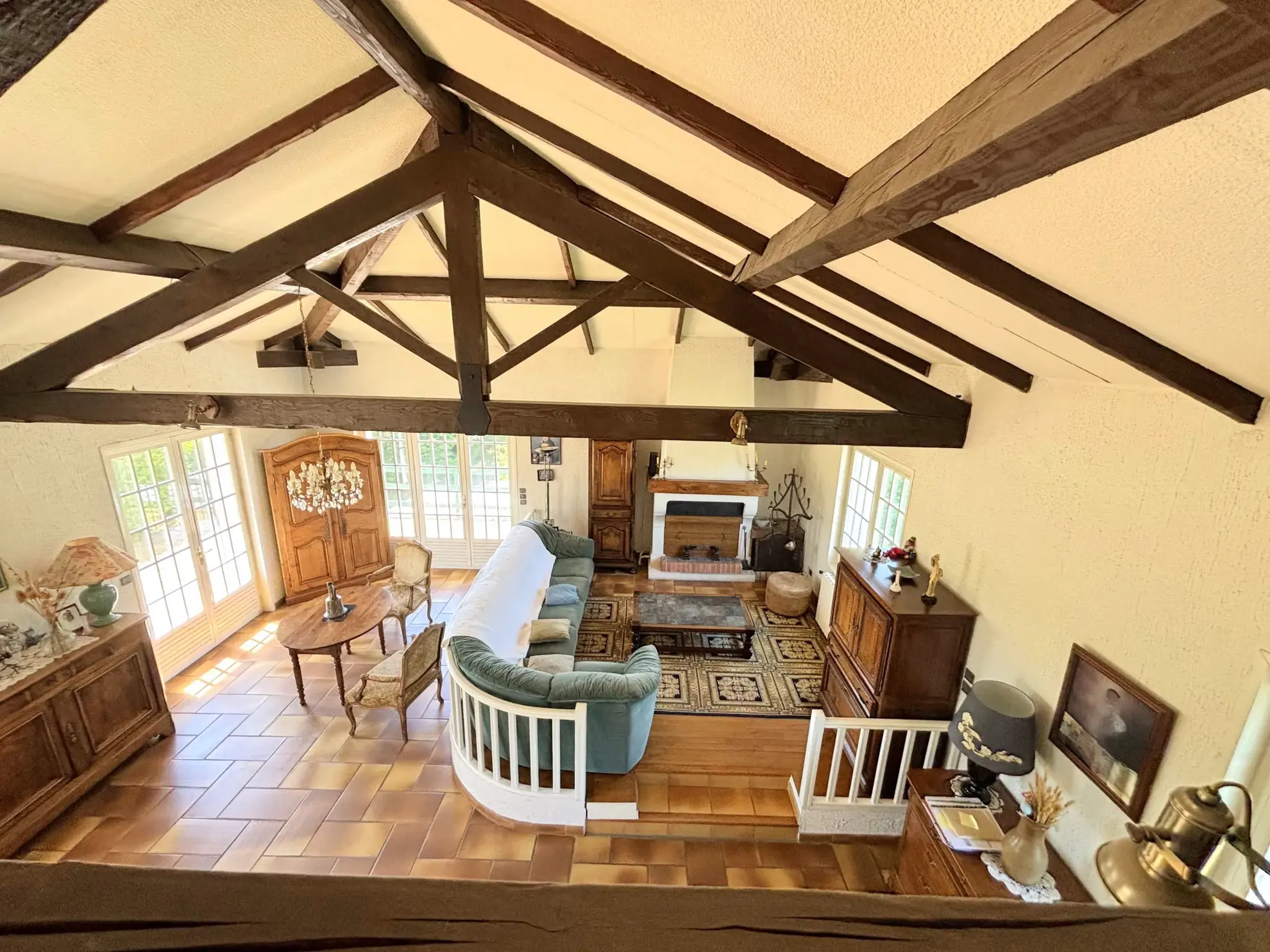 Grande maison familiale à Saint Cyprien avec piscine et terrain spacieux 