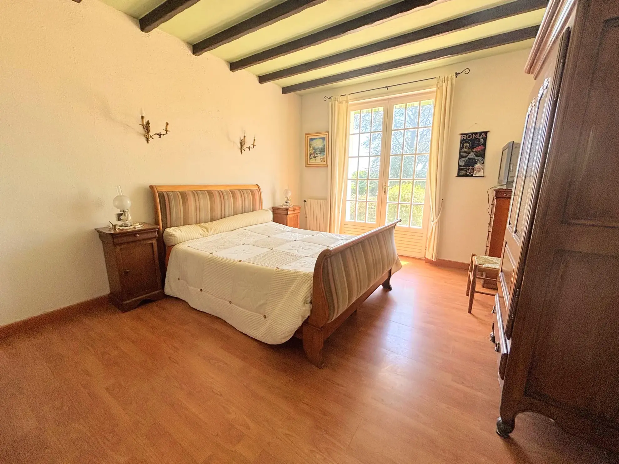 Grande maison familiale à Saint Cyprien avec piscine et terrain spacieux 