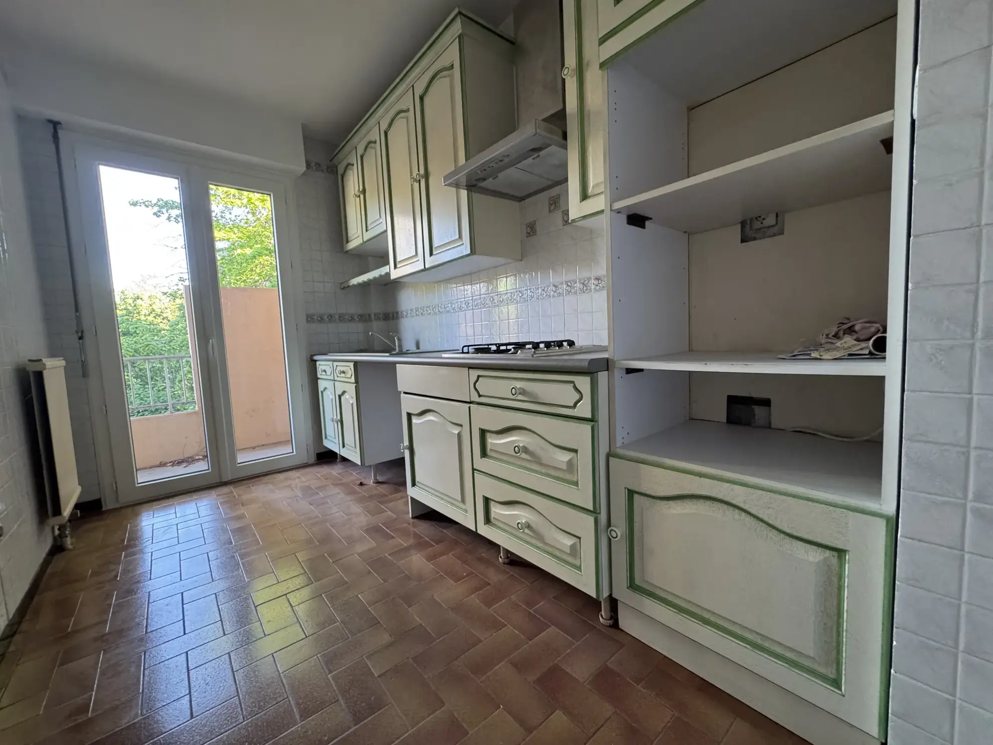A vendre appartement traversant de 48 m² à Toulouse proche métro et commodités 
