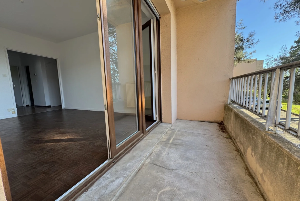 A vendre appartement traversant de 48 m² à Toulouse proche métro et commodités 
