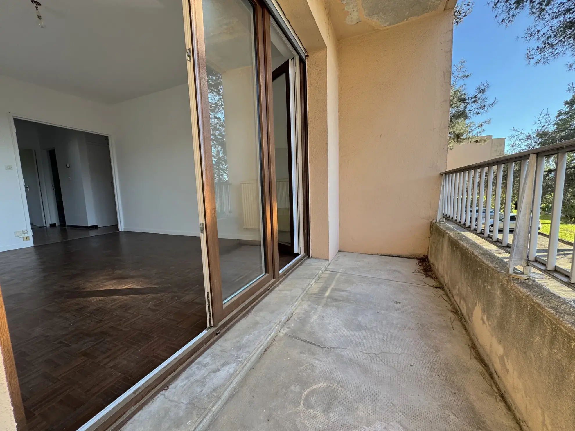 A vendre appartement traversant de 48 m² à Toulouse proche métro et commodités 