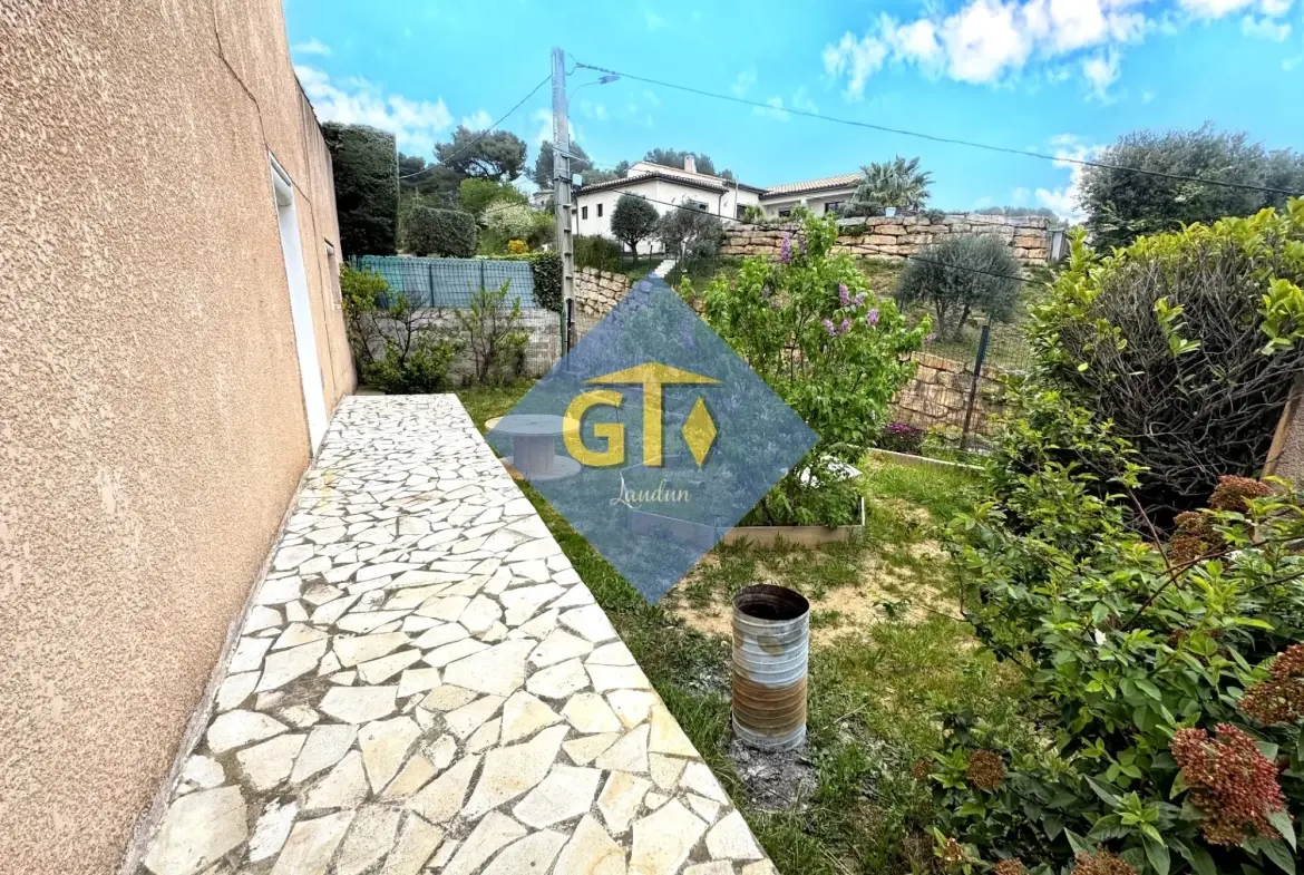 Maison spacieuse de 138 m² avec 5 chambres à Laudun, terrain et garage 