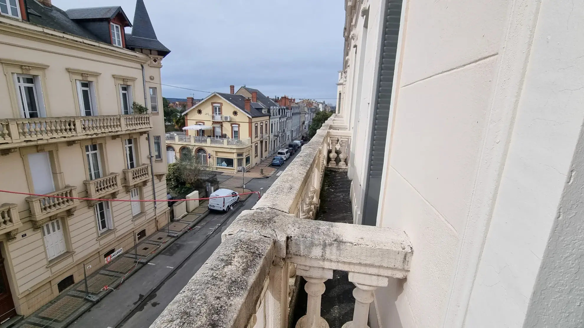 Appartement à vendre de 127m² dans la rue Bertrand Barrère à Tarbes 