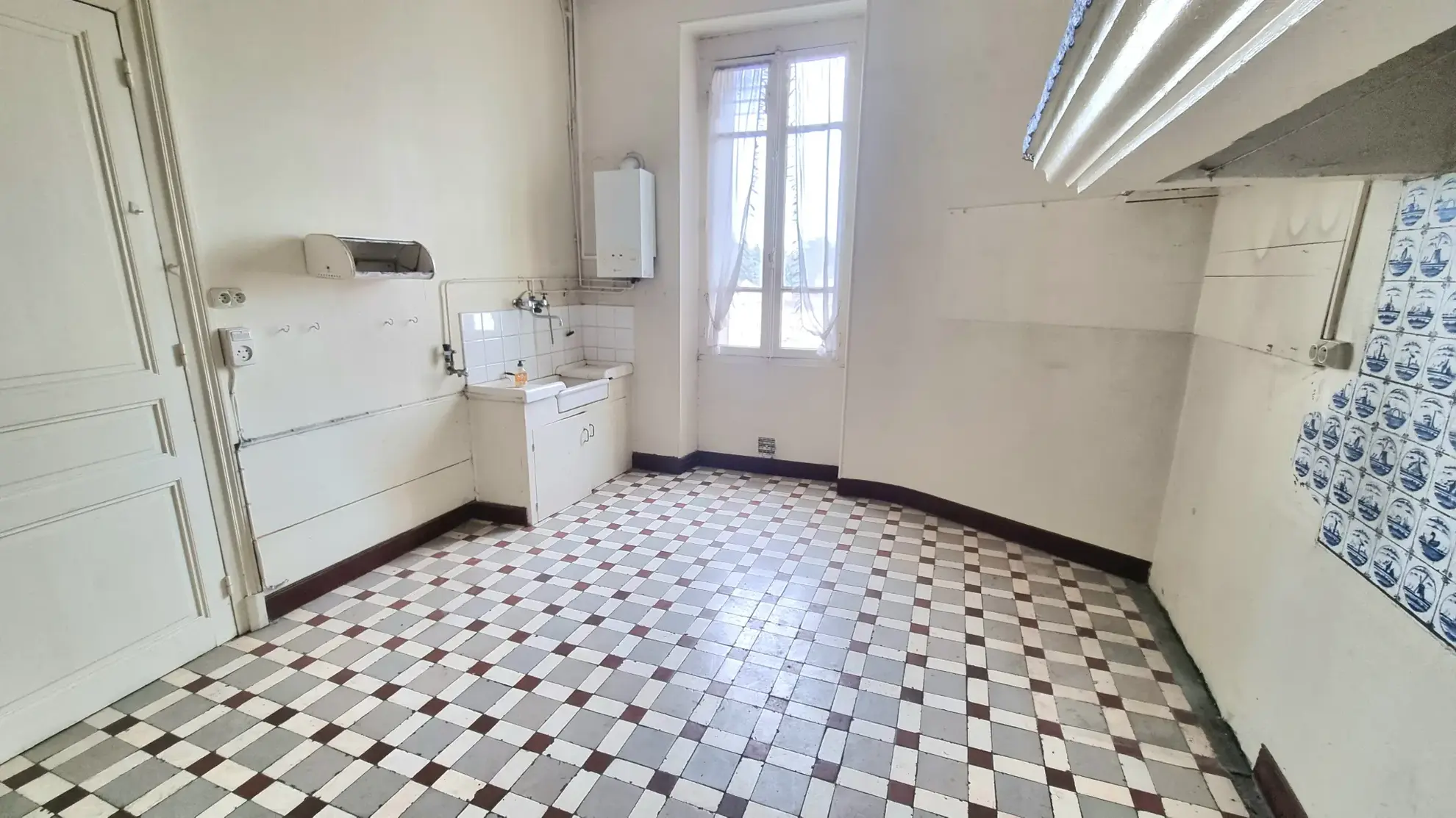 Appartement à vendre de 127m² dans la rue Bertrand Barrère à Tarbes 