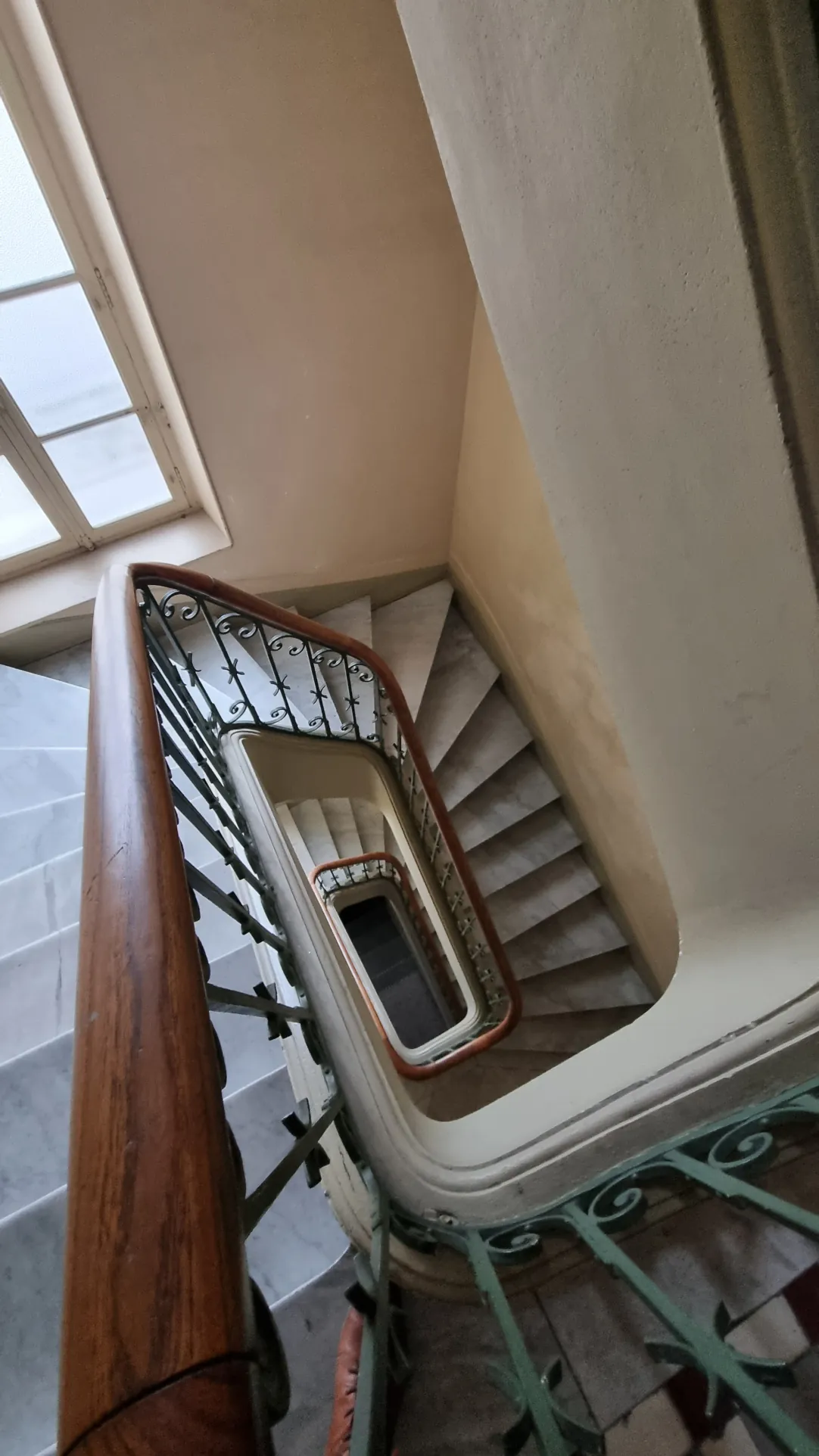 Appartement à vendre de 127m² dans la rue Bertrand Barrère à Tarbes 