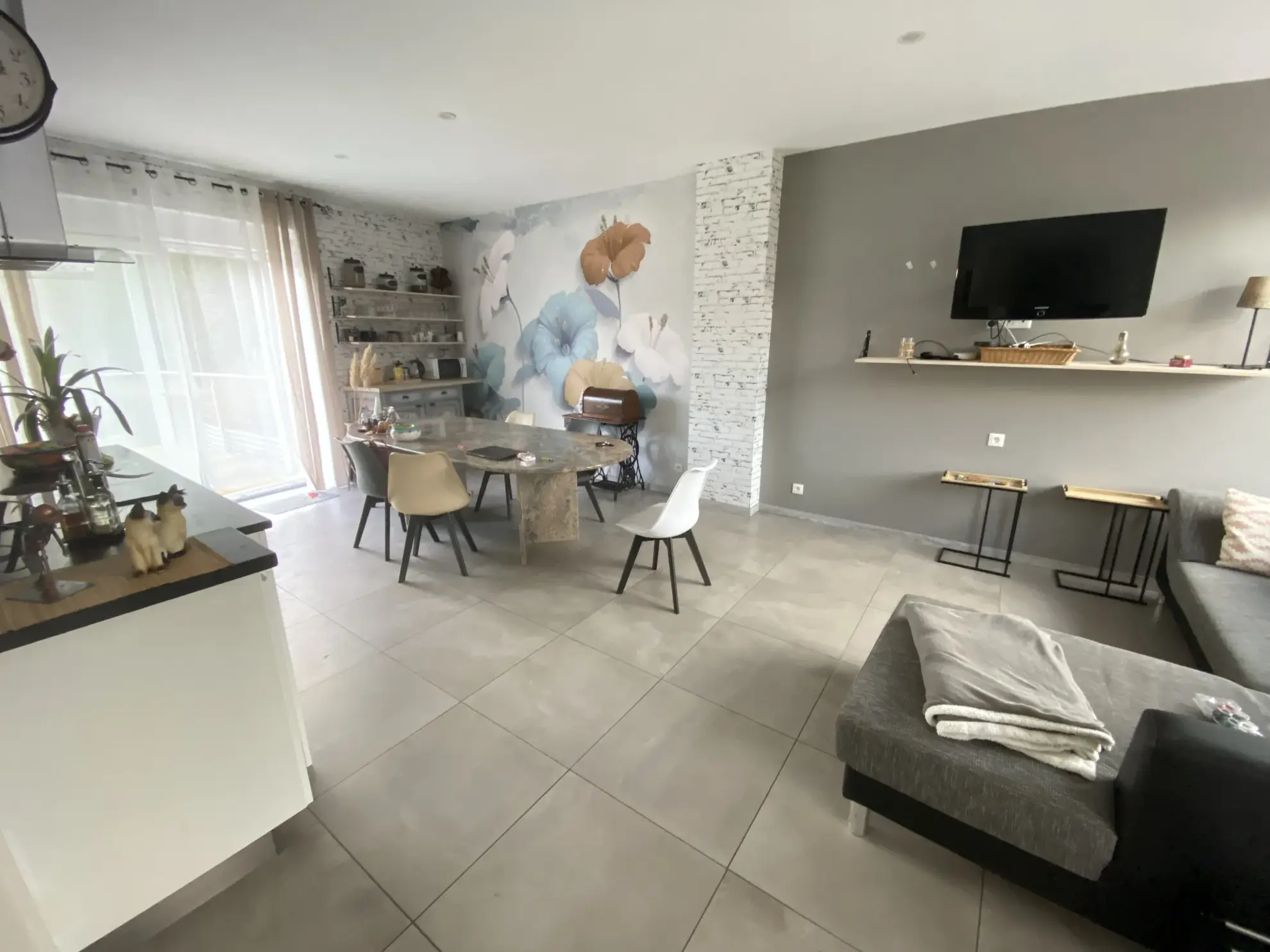 Maison rénovée avec vue sur le lac de Creutzwald - 2 chambres, terrasse, parking 