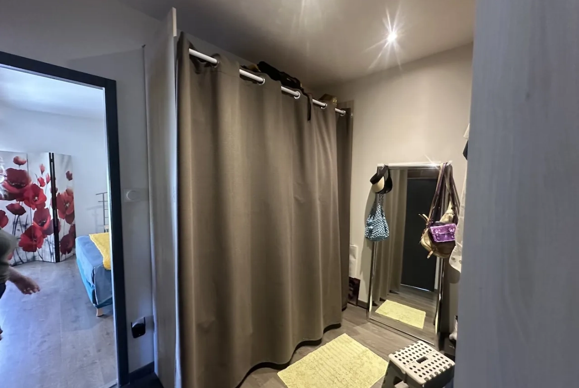 Maison de 107 m² avec piscine à Artaix en vente - Résidence confortable 