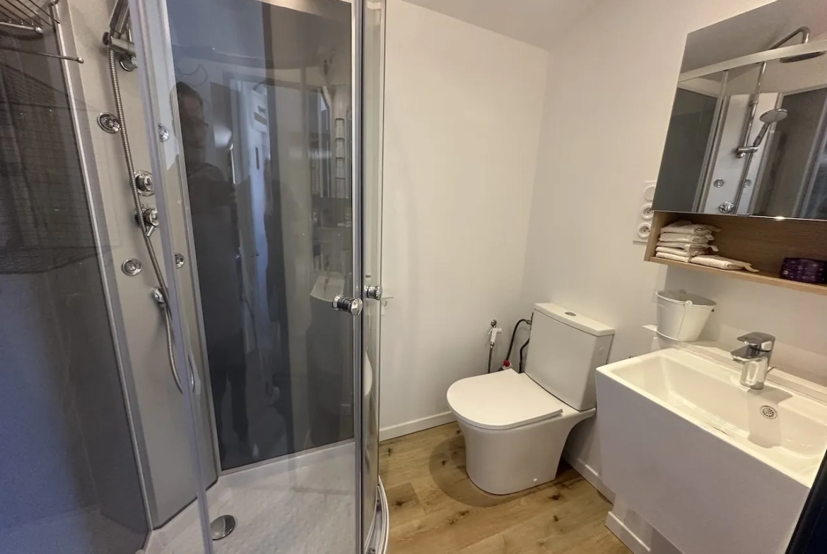 Maison de 107 m² avec piscine à Artaix en vente - Résidence confortable 