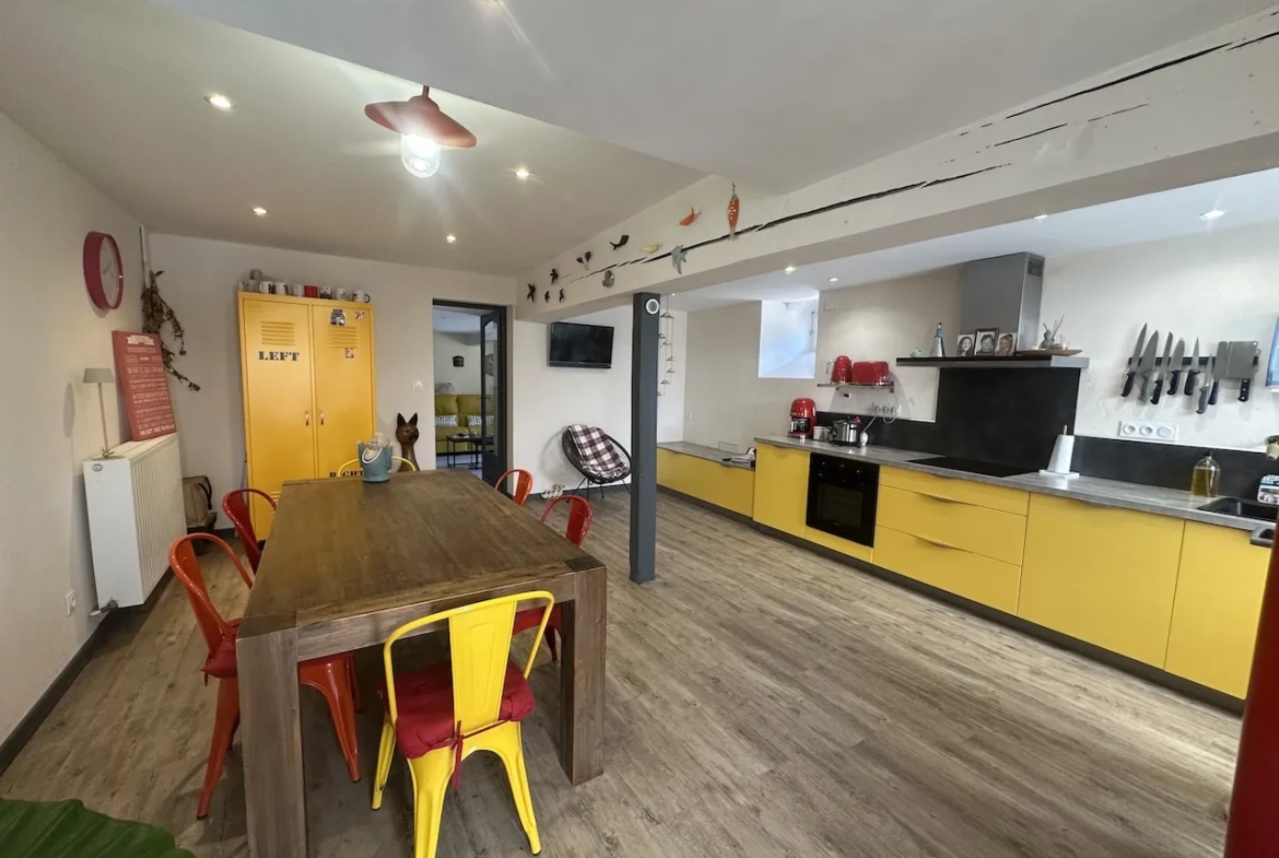 Maison de 107 m² avec piscine à Artaix en vente - Résidence confortable 