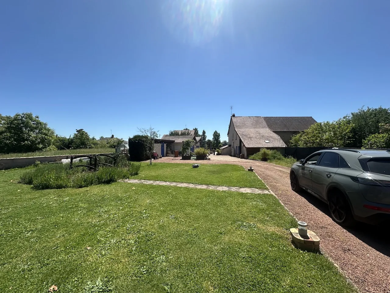 Maison de 107 m² avec piscine à Artaix en vente - Résidence confortable 