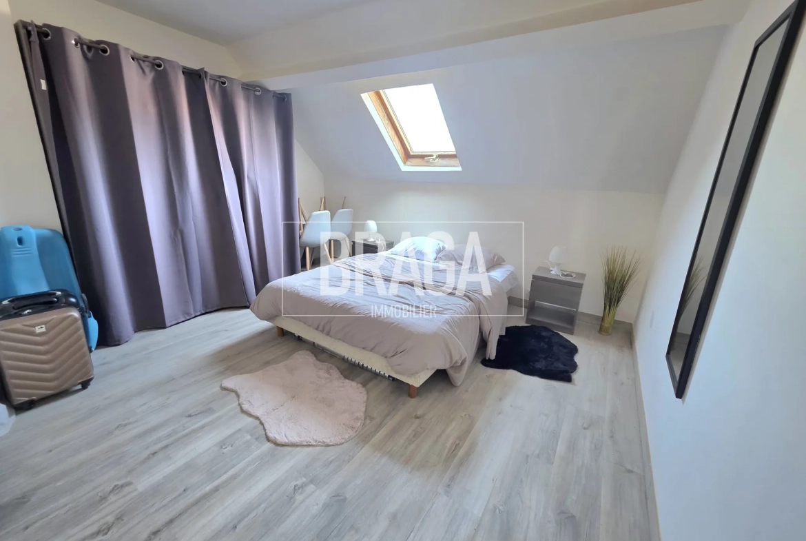 Maison de ville rénovée avec 3 chambres et jardin à Outreau 
