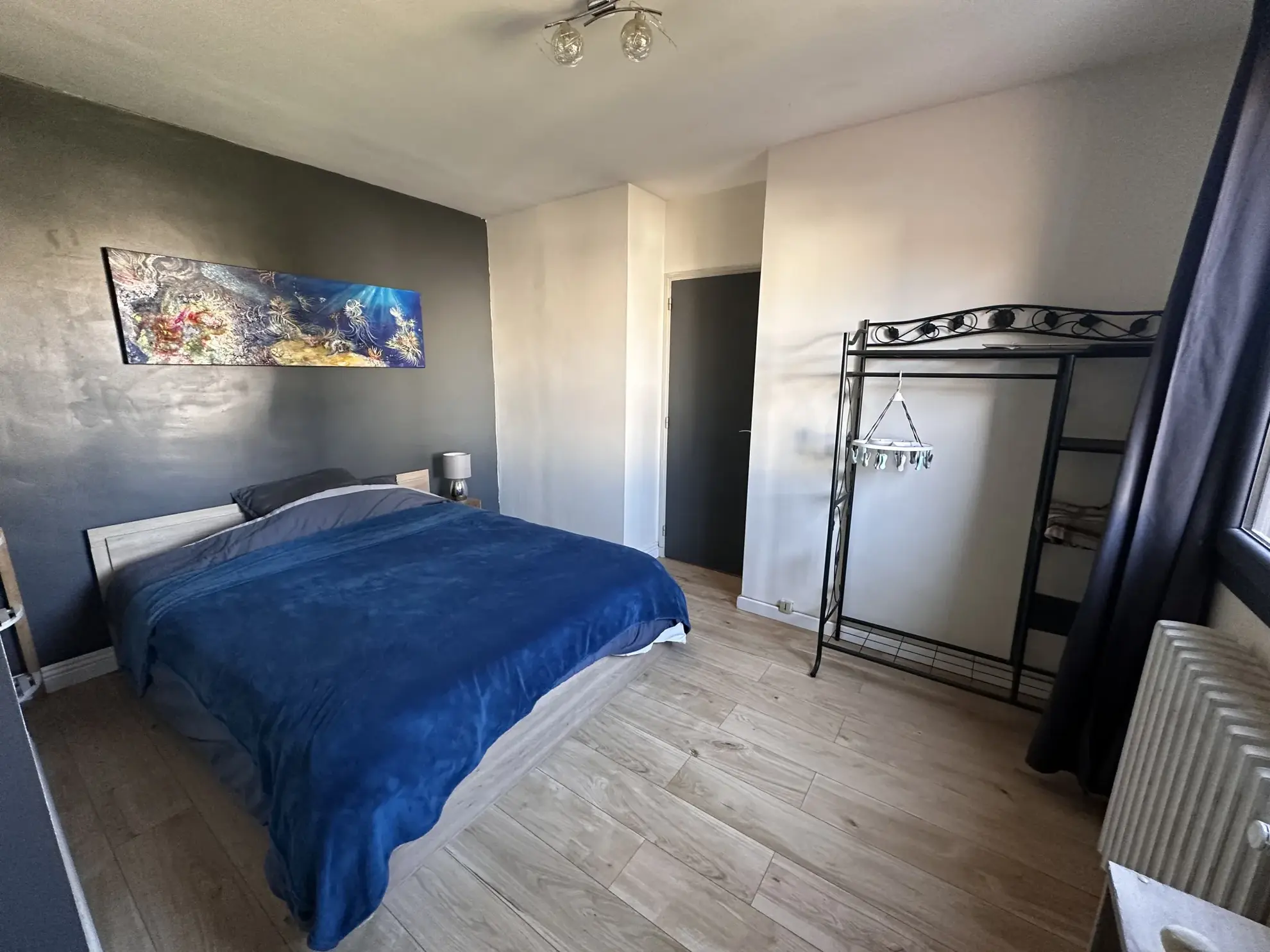 Maison T4 rénovée à Carcassonne avec jardin et garage près du centre-ville 