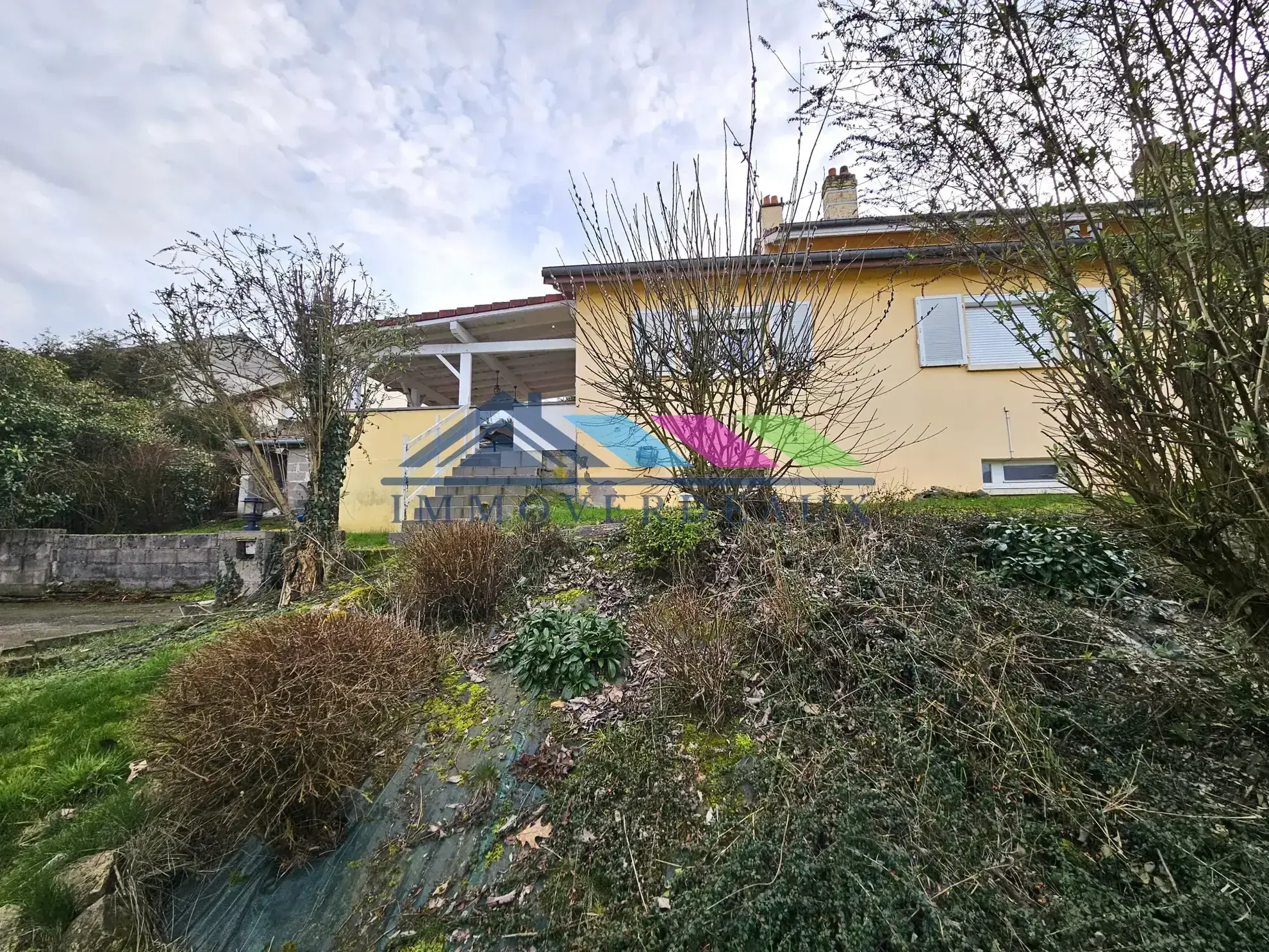 Maison de 140m² à proximité de Nancy avec 4 chambres et garage 