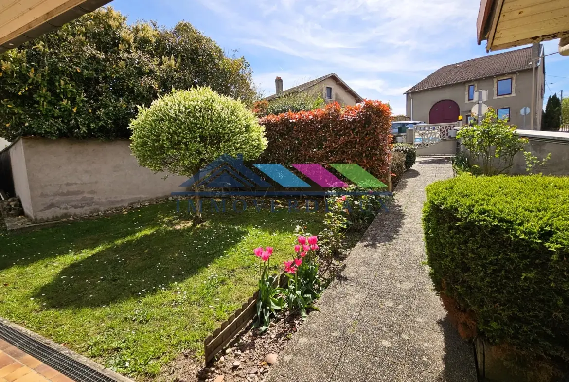 Maison de 140m² à proximité de Nancy avec 4 chambres et garage 