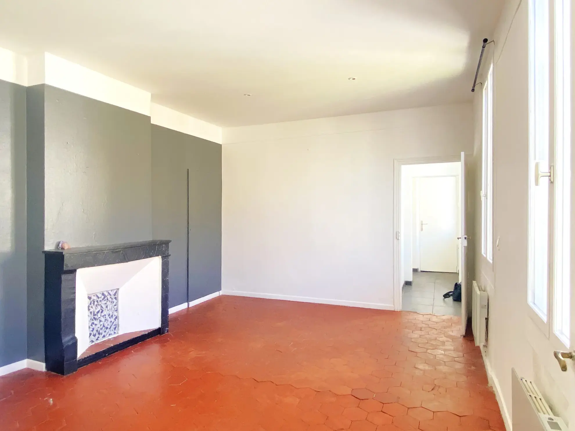 Appartement T3 à vendre au centre-ville de Perpignan, 64 m² avec terrasse et proximité des commerces 