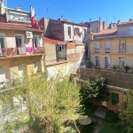 Appartement T3 à vendre au centre-ville de Perpignan, 64 m² avec terrasse et proximité des commerces