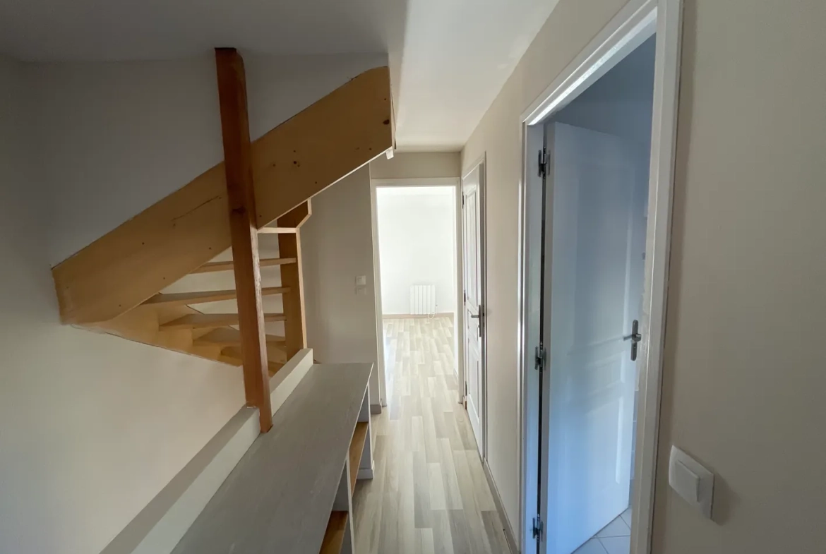 Immeuble de 114 m² à vendre à Sées - Grand espace et emplacement privilégié 