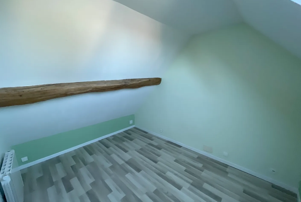 Immeuble de 114 m² à vendre à Sées - Grand espace et emplacement privilégié 