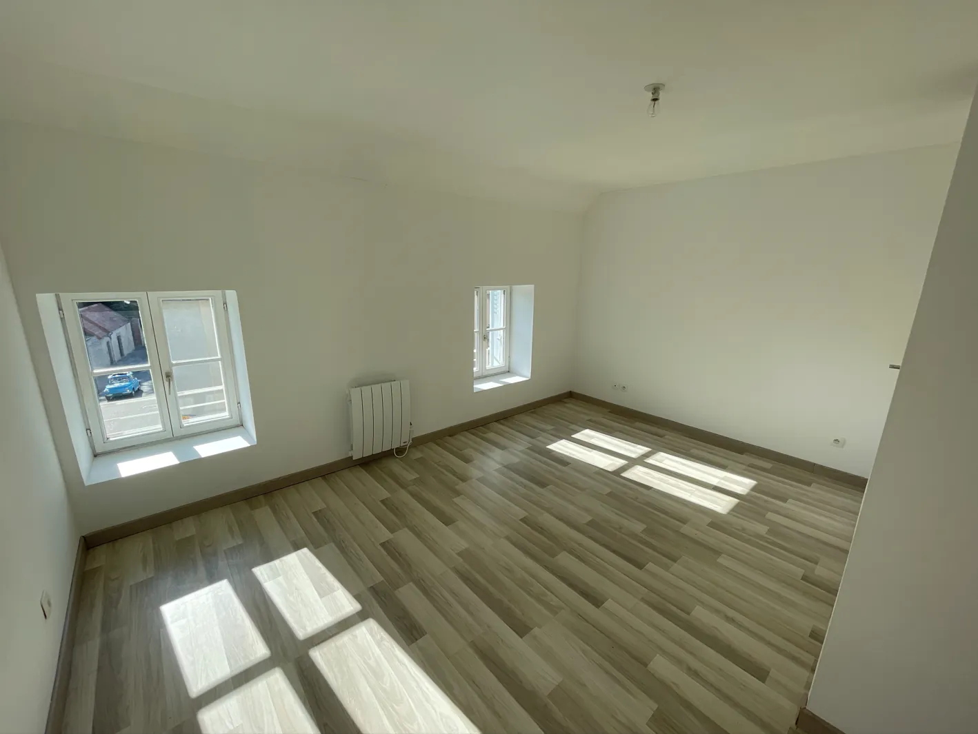 Immeuble de 114 m² à vendre à Sées - Grand espace et emplacement privilégié 
