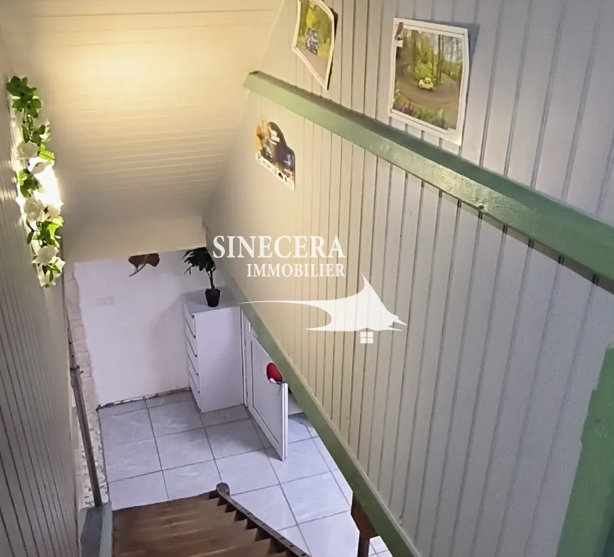 Maison en pierre à 7 km de Figeac avec potentiel d'aménagement 