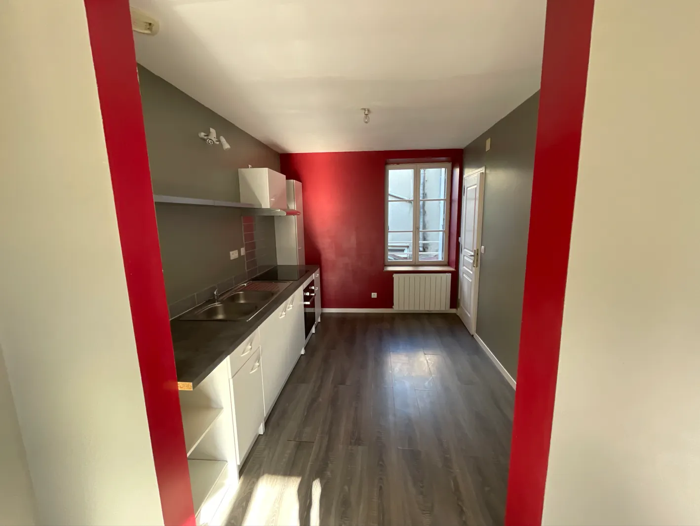 Immeuble de 114 m² à vendre à Sées - Grand espace et emplacement privilégié 