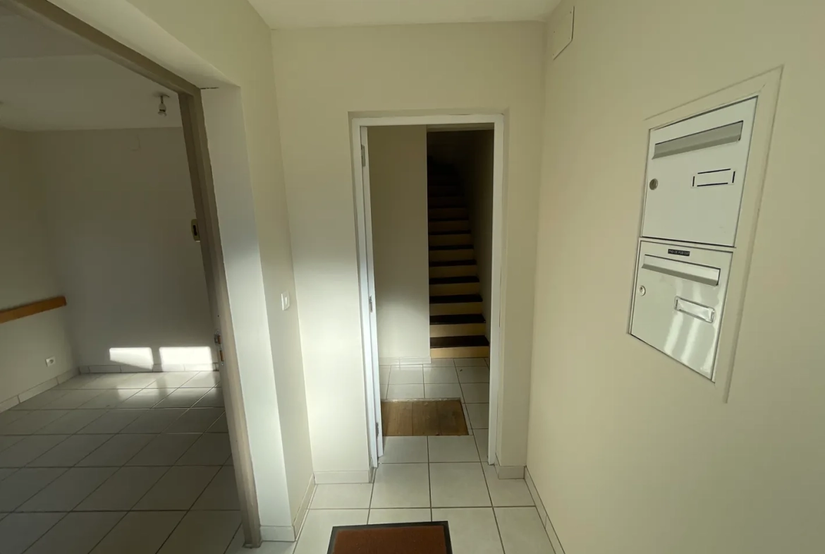 Immeuble de 114 m² à vendre à Sées - Grand espace et emplacement privilégié 
