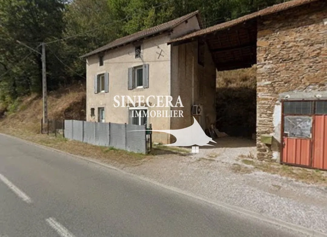 Maison en pierre à 7 km de Figeac avec potentiel d'aménagement 