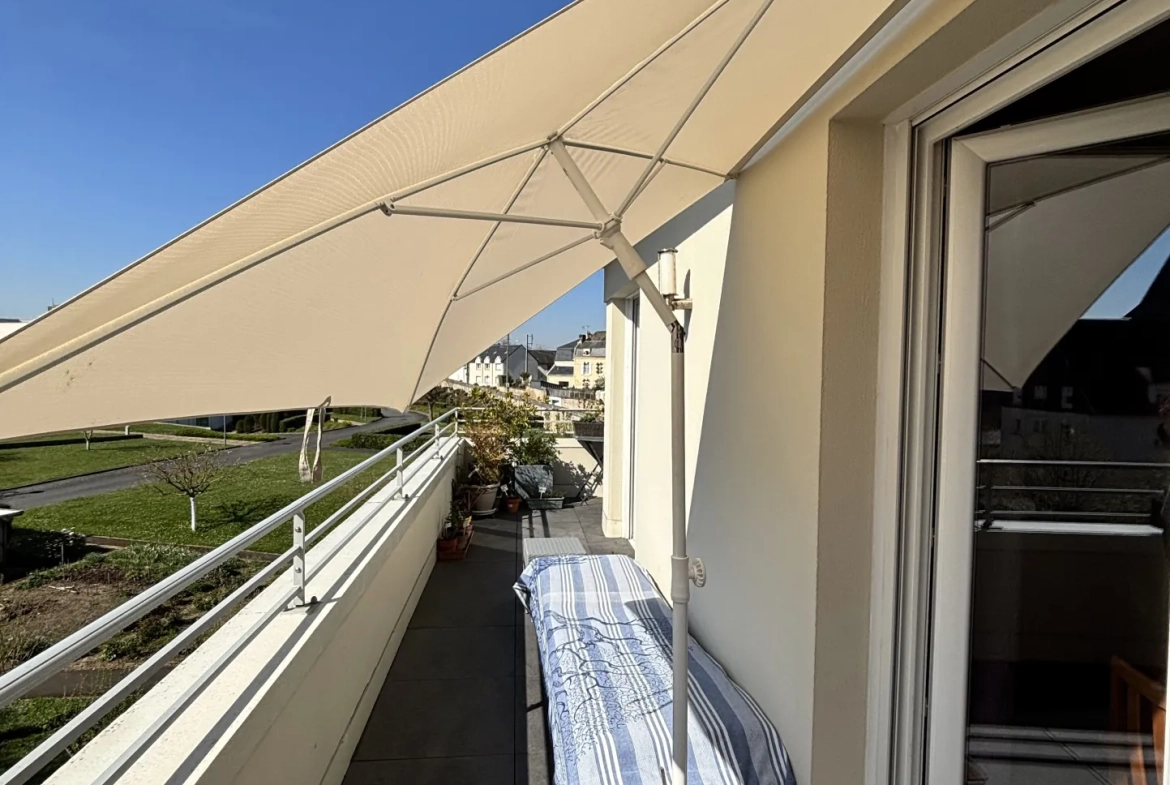 Appartement 5 pièces avec terrasse à Vaucelles, Caen - Lumineux et proche centre-ville 