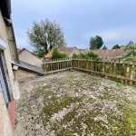 Maison ancienne mitoyenne 3 chambres à Cronat avec jardin et dépendance