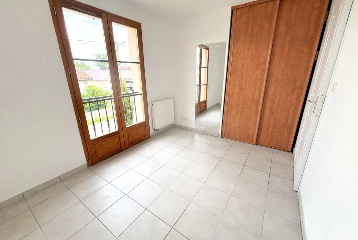 Maison 4 Chambres avec Garage et Jardin à Saint-Marcellin-en-Forez 