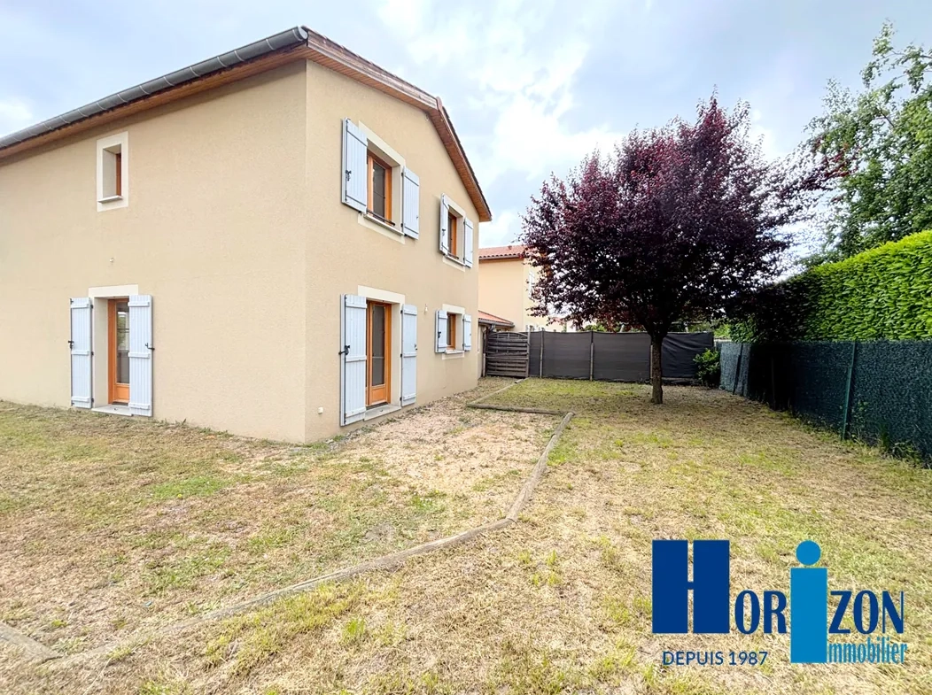 Maison 4 Chambres avec Garage et Jardin à Saint-Marcellin-en-Forez 