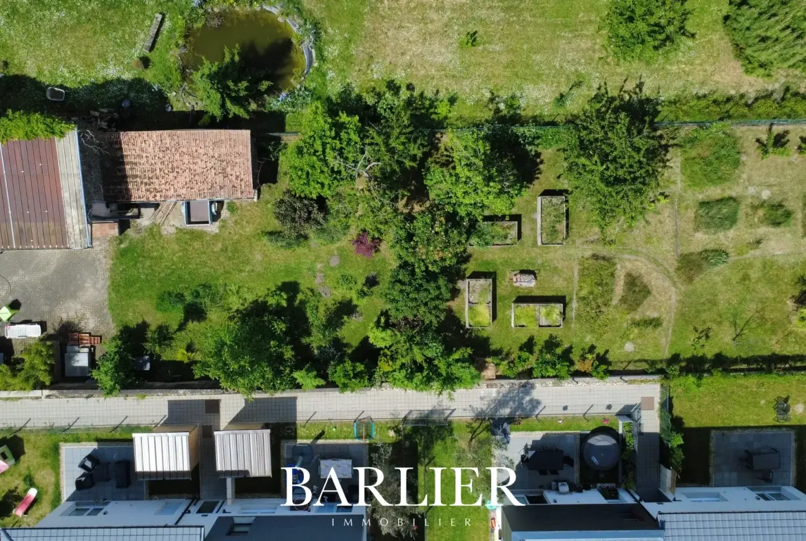 Terrains à vendre à Geispolsheim Gare : terrain constructible en retrait de la rue 