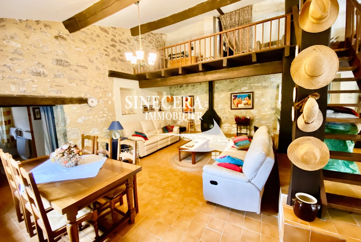 Maison de campagne de 110 m² à Thénac près de Sigoulès, vue vignobles 