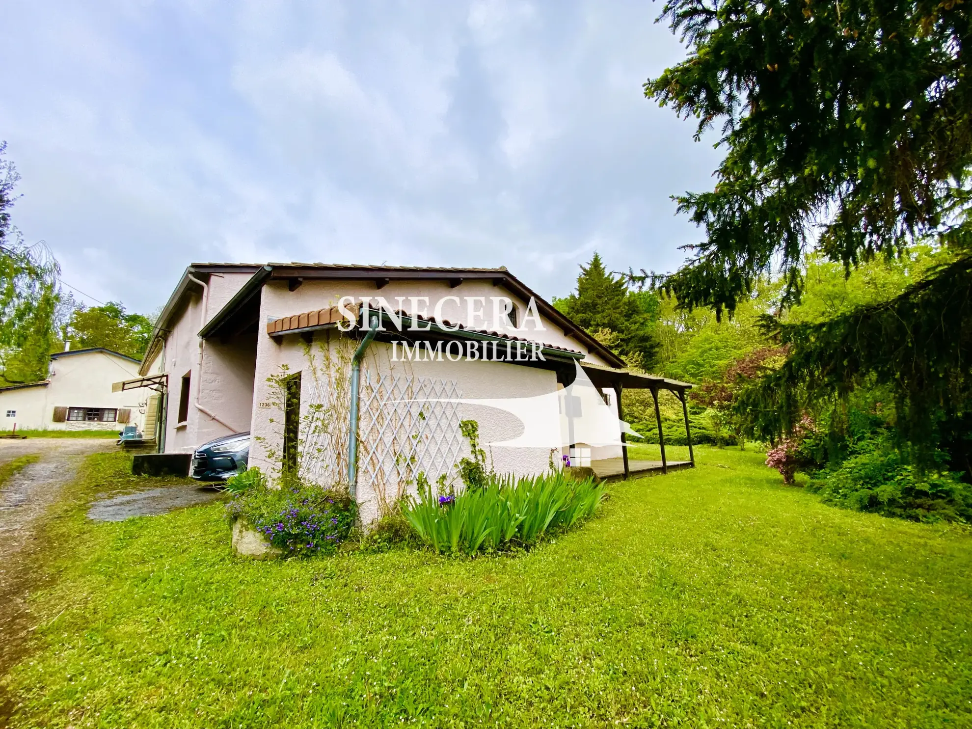 Maison de campagne de 110 m² à Thénac près de Sigoulès, vue vignobles 