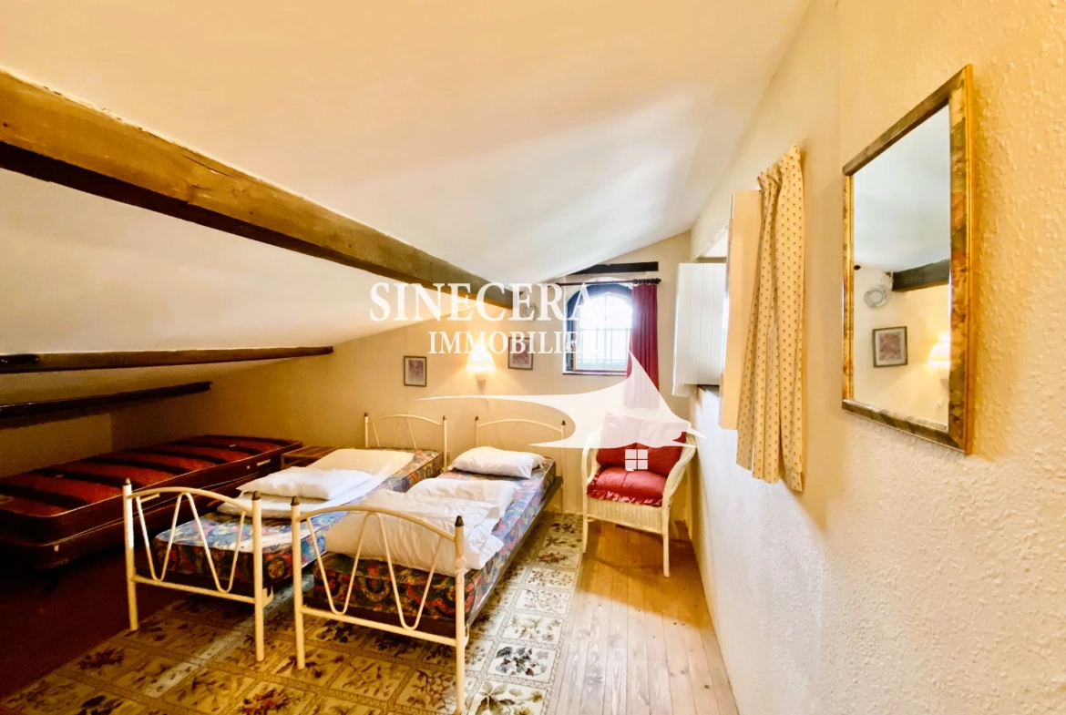 Maison de campagne de 110 m² à Thénac près de Sigoulès, vue vignobles 