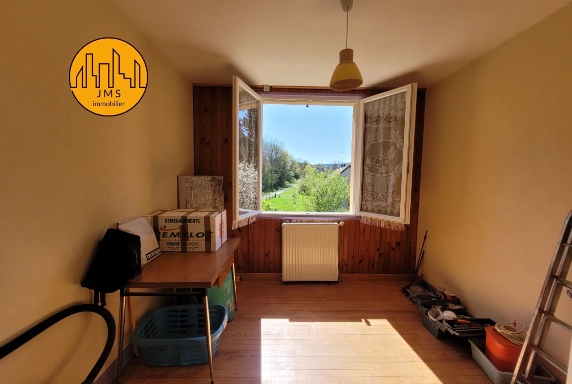 Maison de 113 m² avec grand terrain et vue secteur Noyant d'Allier 