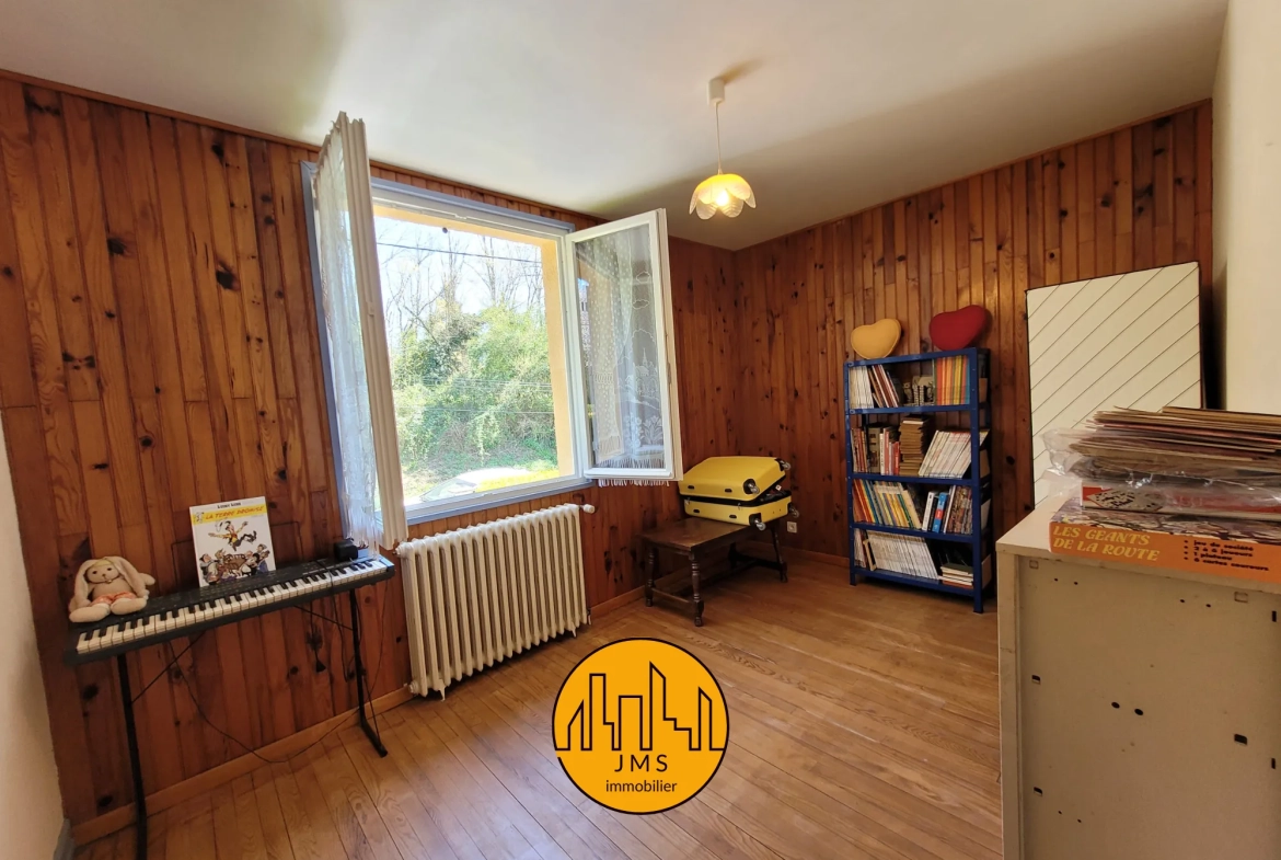 Maison de 113 m² avec grand terrain et vue secteur Noyant d'Allier 