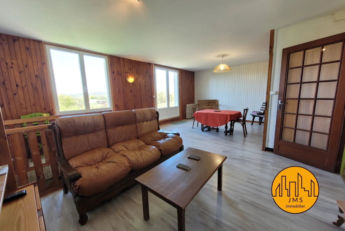 Maison de 113 m² avec grand terrain et vue secteur Noyant d'Allier 