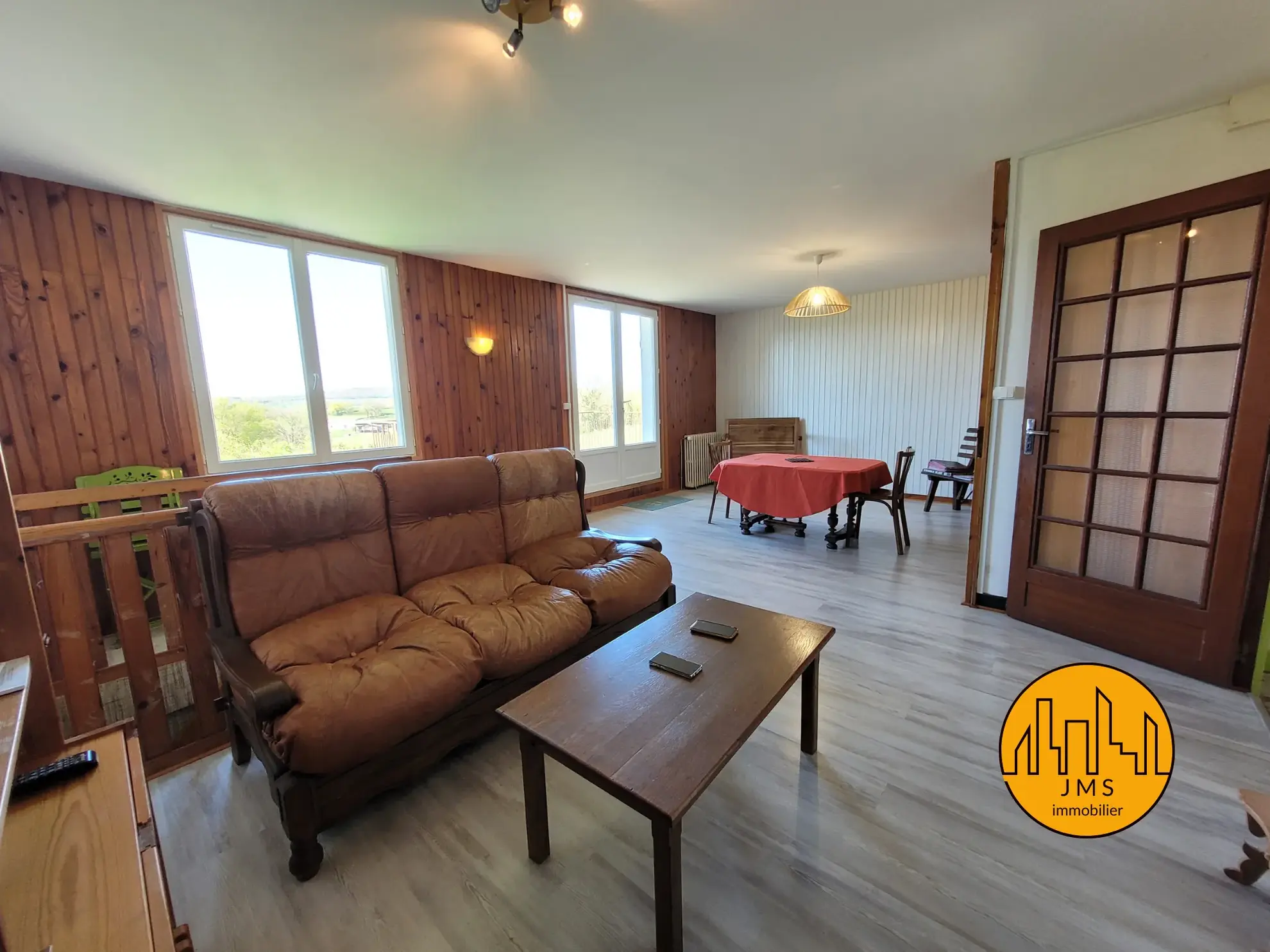 Maison de 113 m² avec grand terrain et vue secteur Noyant d'Allier 