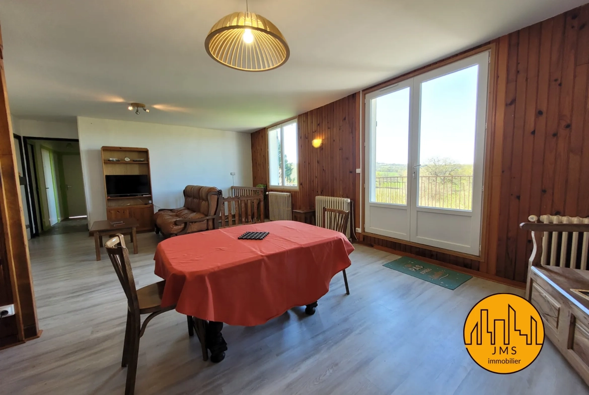 Maison de 113 m² avec grand terrain et vue secteur Noyant d'Allier 