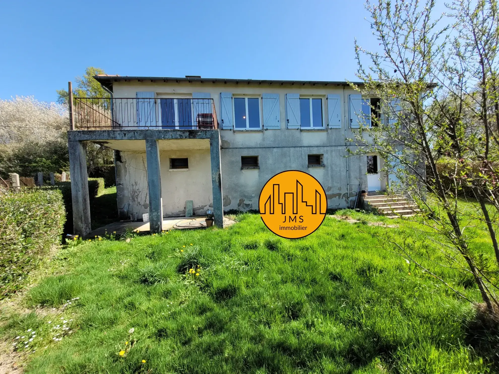 Maison de 113 m² avec grand terrain et vue secteur Noyant d'Allier 