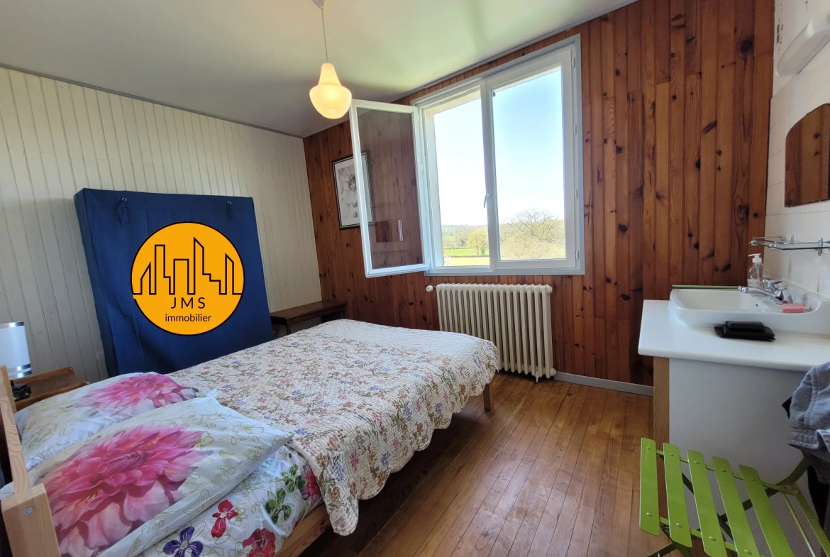 Maison de 113 m² avec grand terrain et vue secteur Noyant d'Allier 