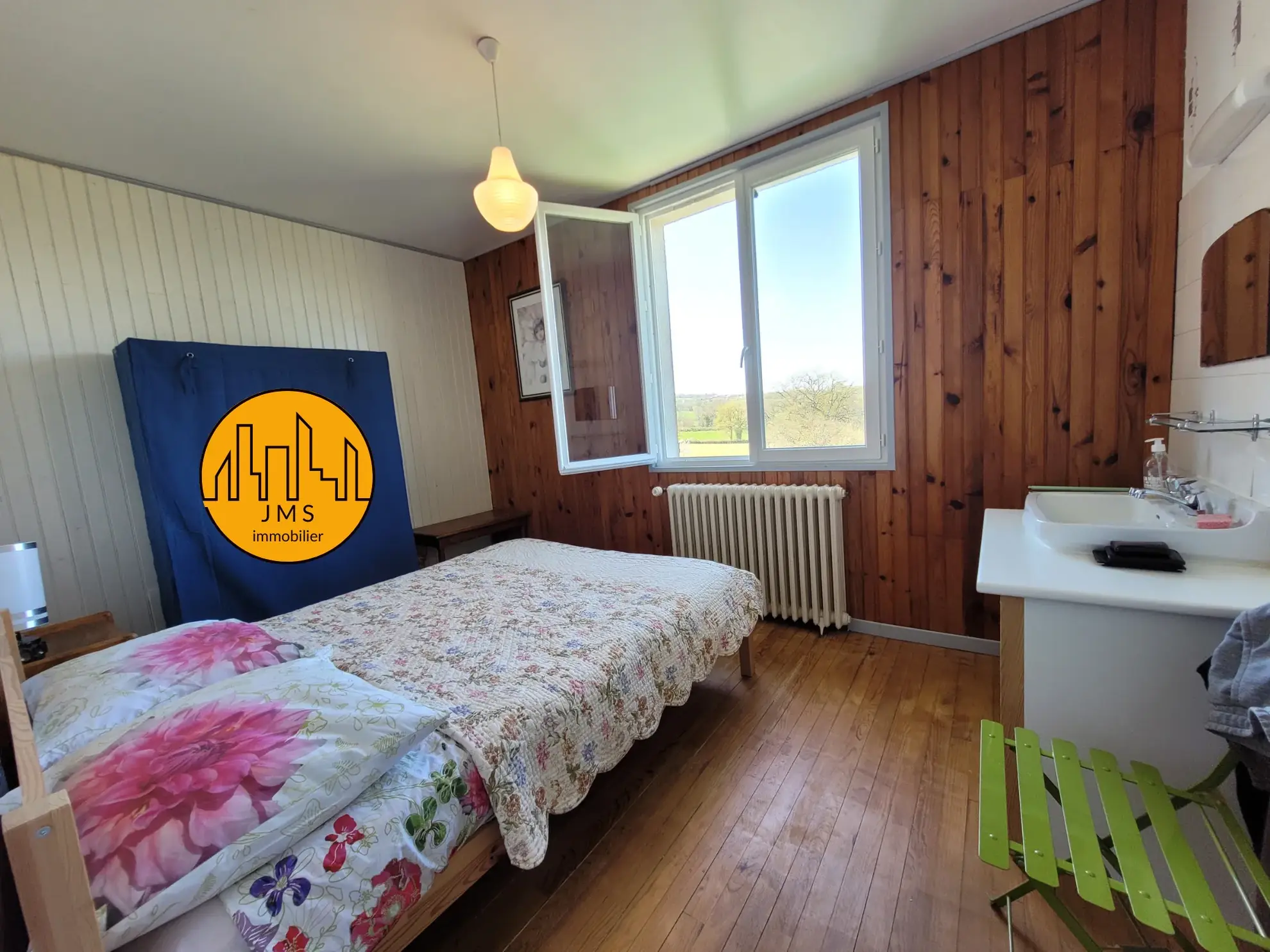 Maison de 113 m² avec grand terrain et vue secteur Noyant d'Allier 