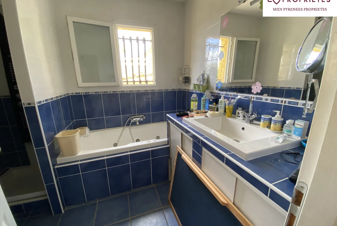 Villa familiale de 95 m² avec terrain à Le FOSSAT, proche commodités 