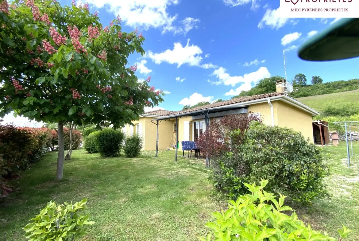 Villa familiale de 95 m² avec terrain à Le FOSSAT, proche commodités 