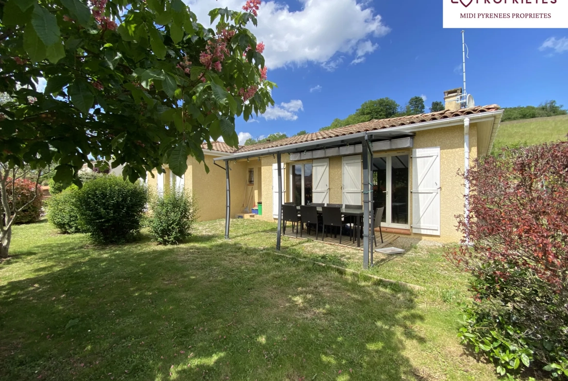 Villa familiale de 95 m² avec terrain à Le FOSSAT, proche commodités 