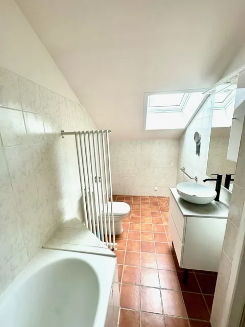 Appartement T3 de 90m² avec vue montagne à Pougny – Dernier étage avec cave et parking privé 