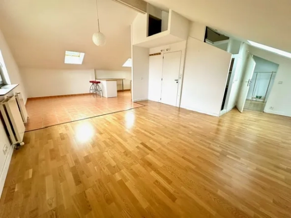 Appartement T3 de 90m² avec vue montagne à Pougny – Dernier étage avec cave et parking privé